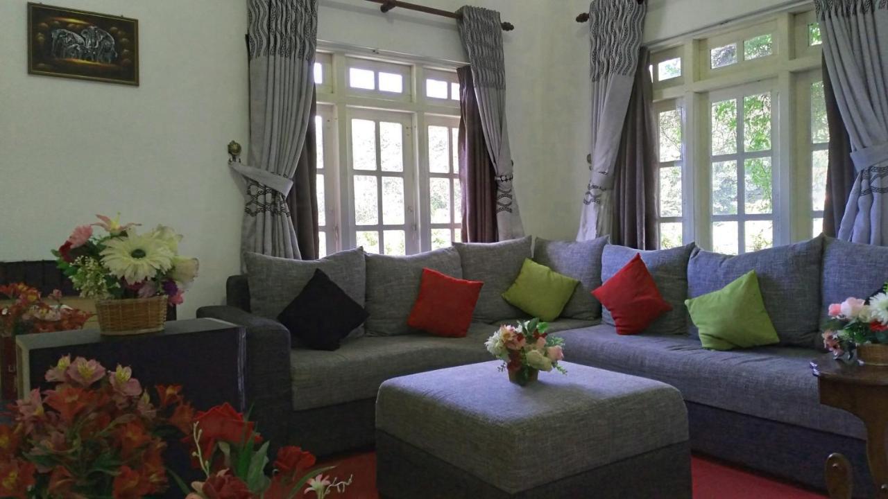 The Royal Terrace Holiday Bungalow Bed & Breakfast Nuwara Eliya Luaran gambar